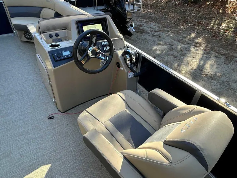 Slide: The Image of Harris Cruiser 250 2021 - 9