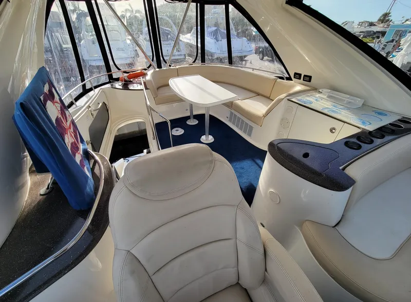 Slide: The Image of 2011 Meridian 441 Sedan   - 17