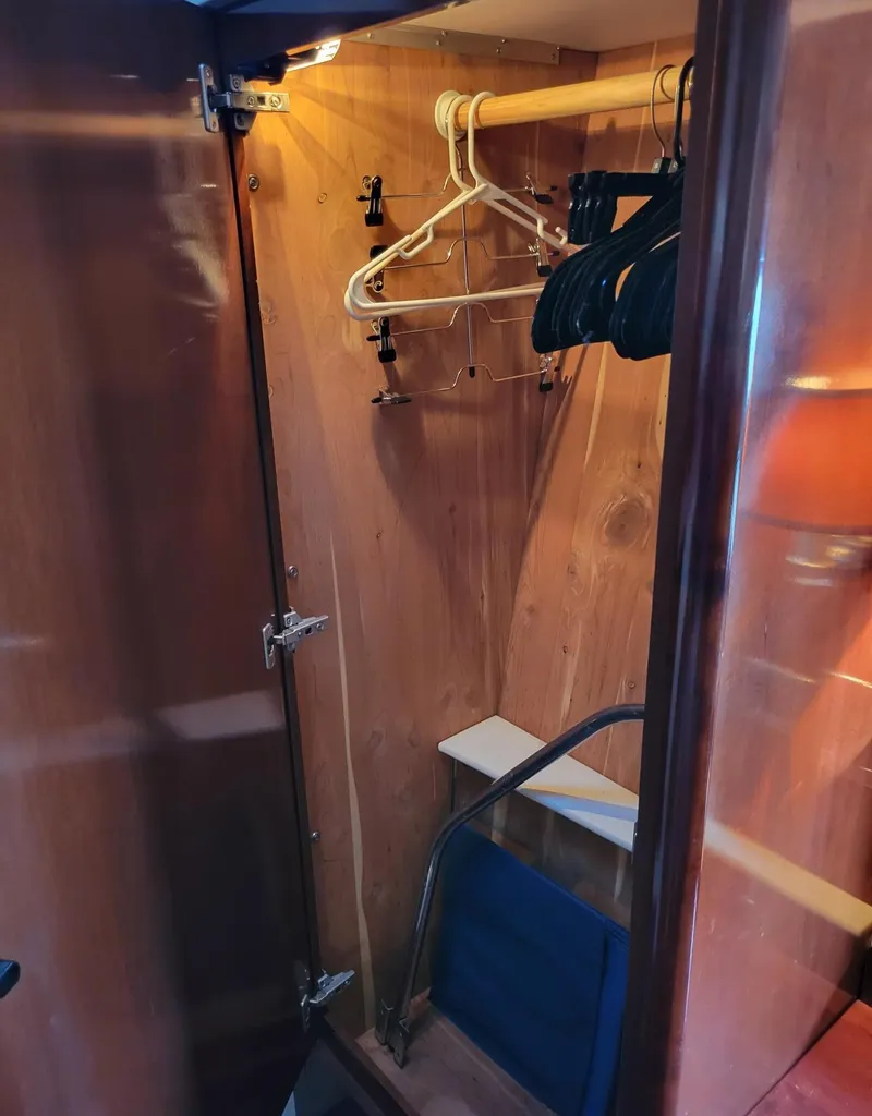 Slide: The Image of Guest stateroom - 43