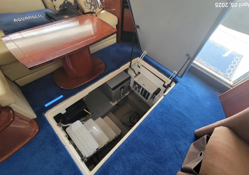 Slide: The Image of Salon Storage Access - 46