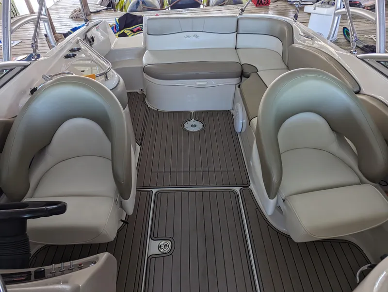 Slide: The Image of Sea Ray 240 Sundeck 2006 - 52