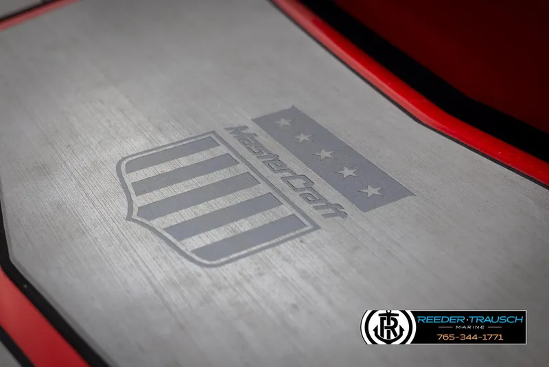 Slide: The Image of MasterCraft NXT24 2021 - 54