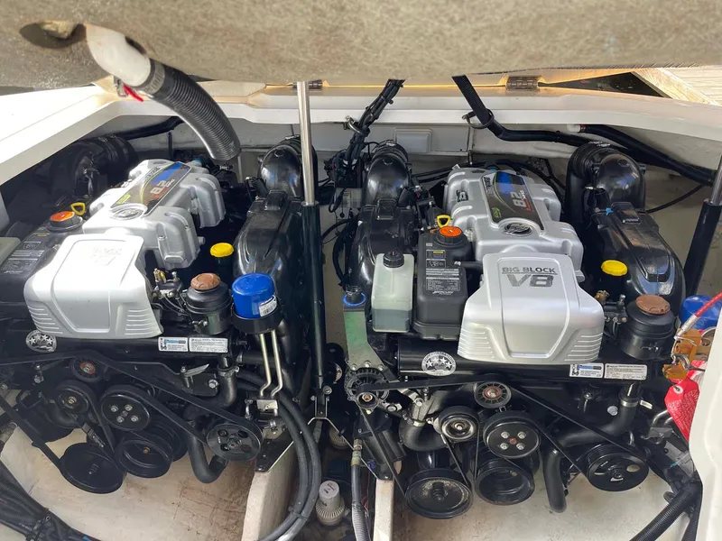 Slide: The Image of Twin V8 engines in a 2018 Sea Ray 350 SLX boat. - 27