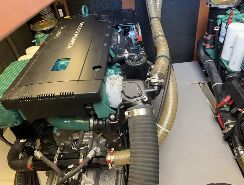 Slide: The Image of Beneteau Swift Trawler 41 2021 - 62