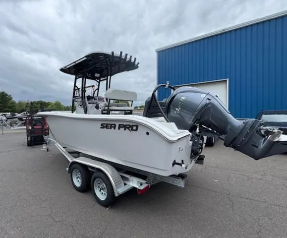 Slide: The Image of Sea Pro 245FLX Sandbar 2025 - 4