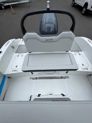 Slide: The Image of Sea Pro 245FLX Sandbar 2025 - 9