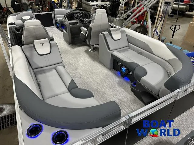Slide: The Image of Tahoe LTZ 2385 Quad Lounge Tritoon & Honda 4-Stroke EFI 2025 - 24