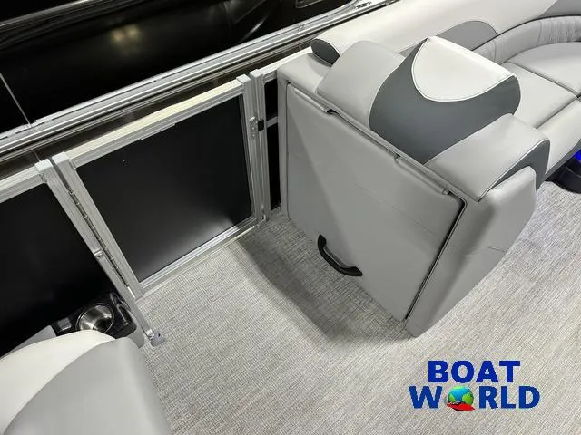 Slide: The Image of Tahoe LTZ 2385 Quad Lounge Tritoon & Honda 4-Stroke EFI 2025 - 28