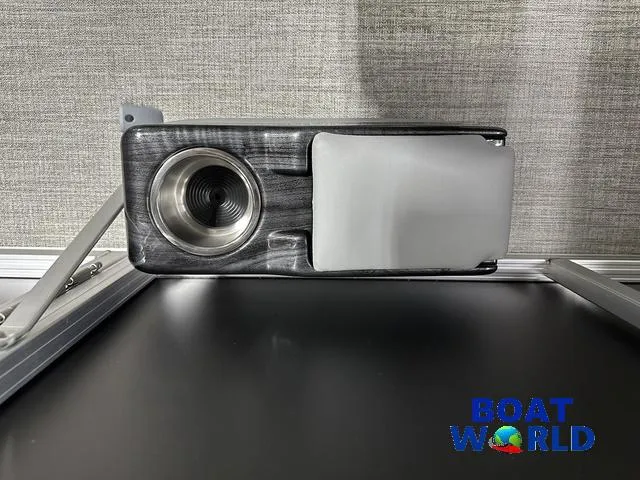 Slide: The Image of Tahoe LTZ 2385 Quad Lounge Tritoon & Honda 4-Stroke EFI 2025 - 30