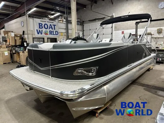 Slide: The Image of Tahoe LTZ 2385 Quad Lounge Tritoon & Honda 4-Stroke EFI 2025 - 40