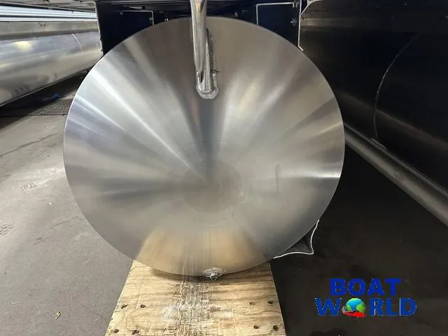 Slide: The Image of Tahoe LTZ 2385 Quad Lounge Tritoon & Honda 4-Stroke EFI 2025 - 43