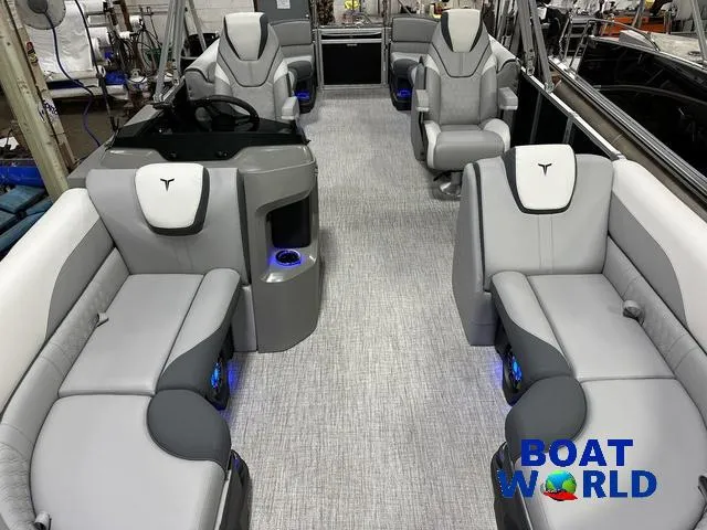 Slide: The Image of Tahoe LTZ 2385 Quad Lounge Tritoon & Honda 4-Stroke EFI 2025 - 8