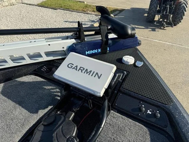 Slide: The Image of Phoenix 819 ZXL boat with Garmin navigation and Minn Kota trolling motor, 2025 model. - 10