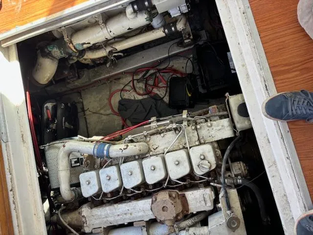 Slide: The Image of Cummins Inboard Diesel(s) - 25