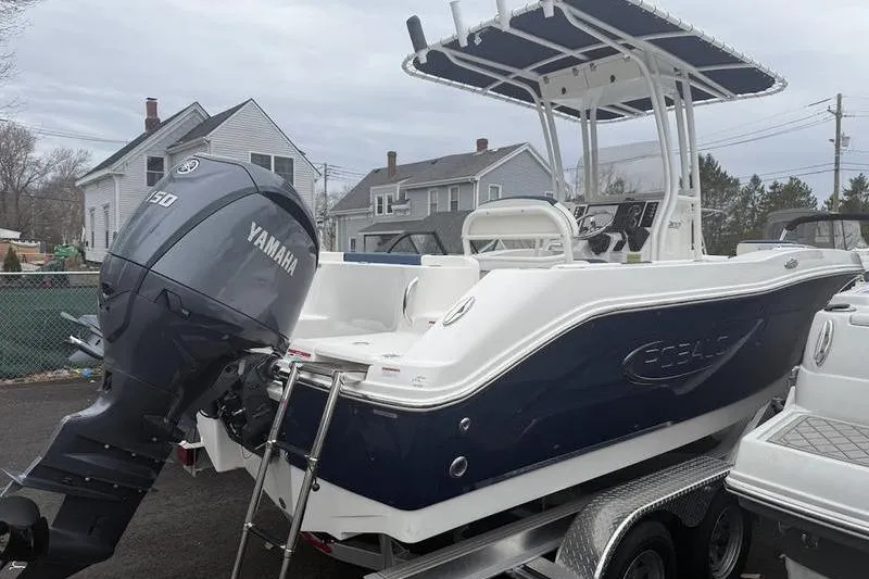 Slide: The Image of 2025 Robalo R 202 EX boat with Yamaha 150 engine on trailer. - 5