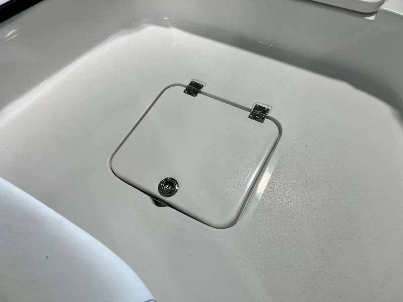 Slide: The Image of 2025 Tidewater 2300 Carolina Bay boat hatch detail. - 11