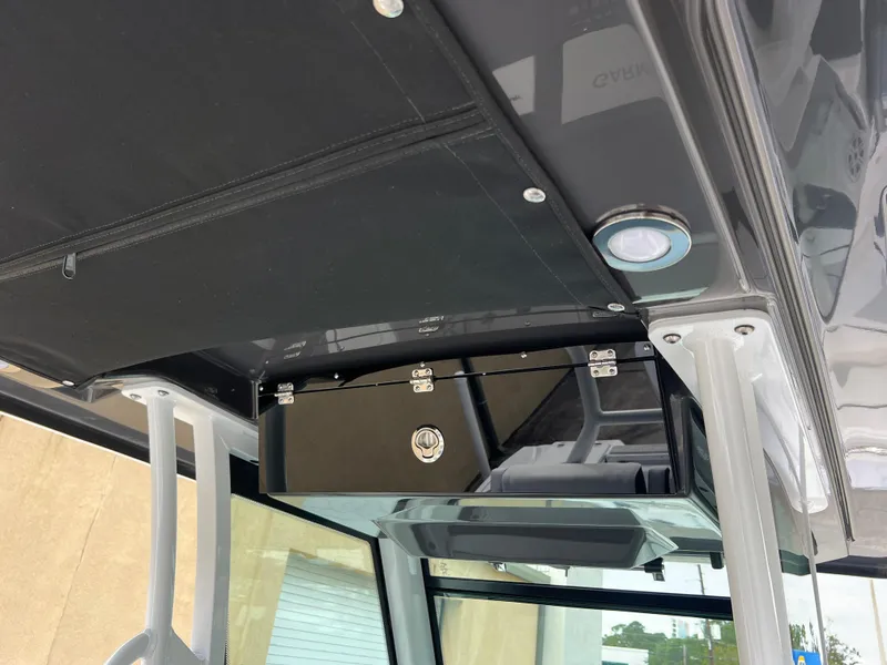 Slide: The Image of Blackfin 272 CC 2025 - 62