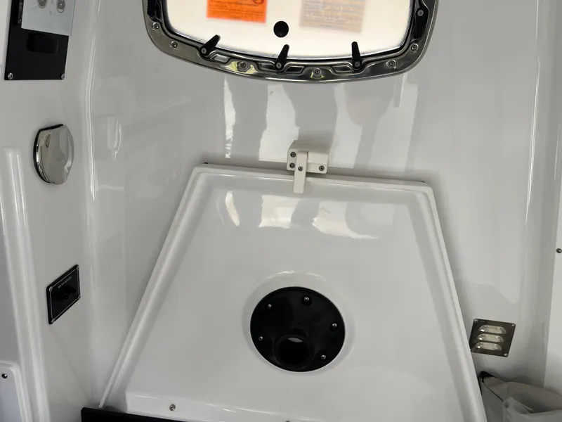 Slide: The Image of Blackfin 272 CC 2025 - 70