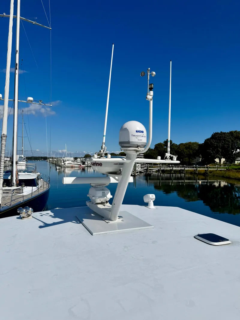 Slide: The Image of Antenna Mast - 27