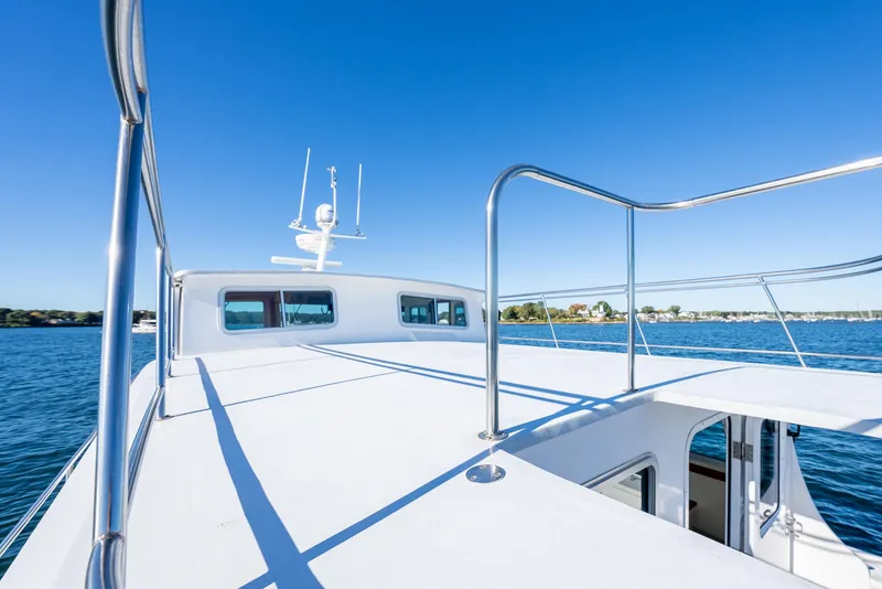 Slide: The Image of Hardtop looking Forward - 30