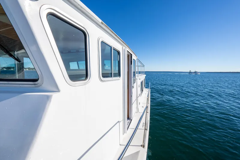 Slide: The Image of Side Deck - 33