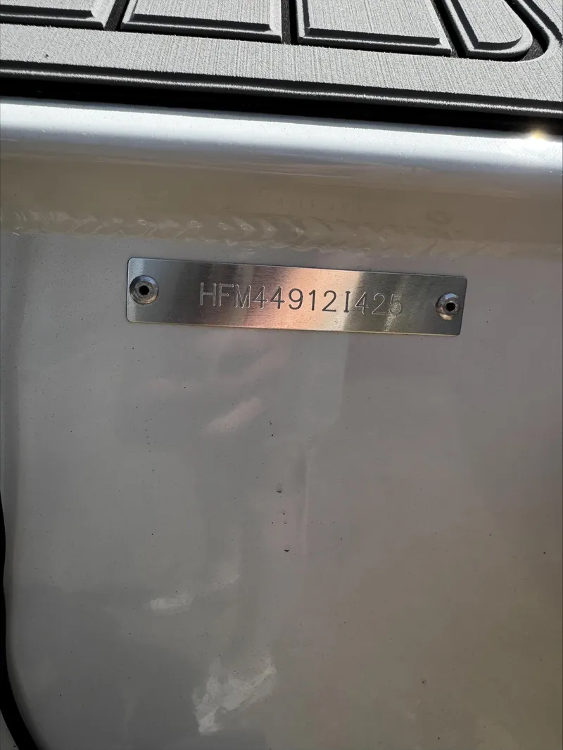 Slide: The Image of 2025 Highfield Sport 420 boat identification plate with serial number. - 10