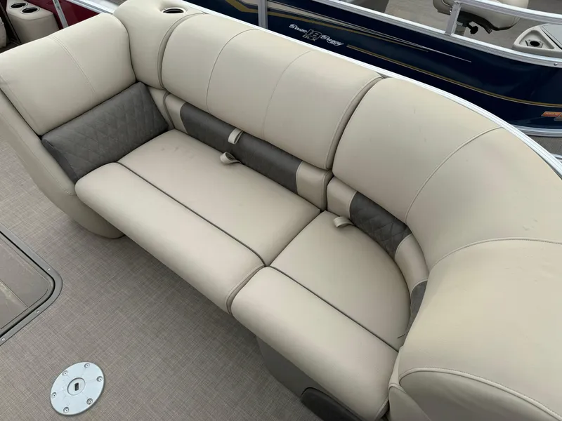 Slide: The Image of 2022 Sun Tracker Party Barge 22 XP3 beige and gray seating area. - 7