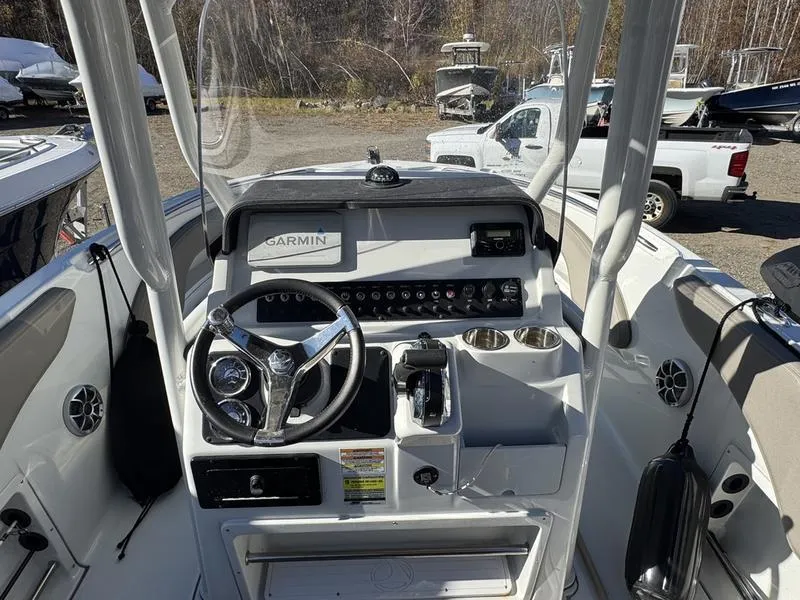 Slide: The Image of 2021 Finseeker 200 FS boat dashboard with Garmin navigation system. - 5