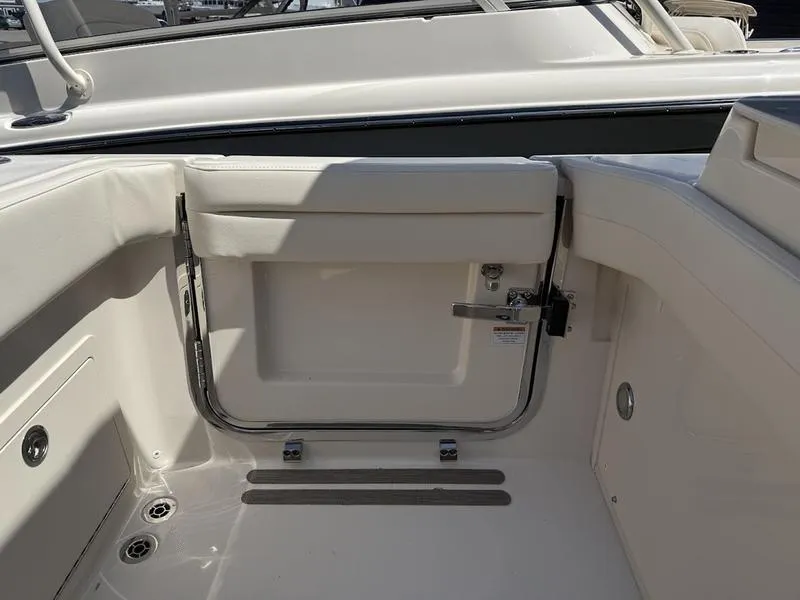 Slide: The Image of Grady-White Freedom 325 2025 - 16