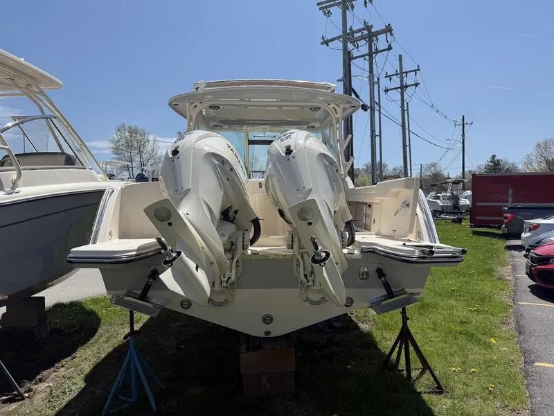 Slide: The Image of Grady-White Freedom 325 2025 - 6