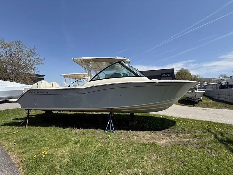 Slide: The Image of Grady-White Freedom 325 2025 - 7