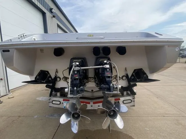 Slide: The Image of Donzi 38 ZR 2006 - 4