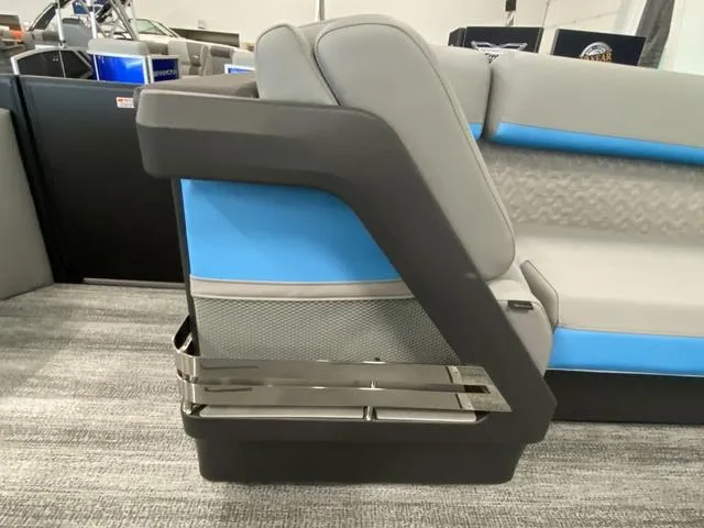 Slide: The Image of Bennington 24 MSR Tri-Toon 2025 - 21