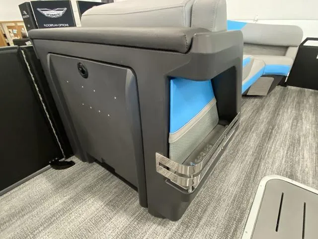 Slide: The Image of Bennington 24 MSR Tri-Toon 2025 - 22