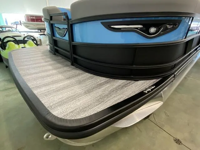 Slide: The Image of Bennington 24 MSR Tri-Toon 2025 - 5