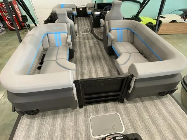 Slide: The Image of Bennington 24 MSR Tri-Toon 2025 - 9