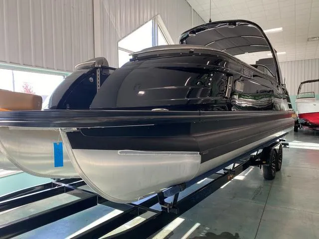 Slide: The Image of Bennington 28 QXCWWA-I/O 2021 - 10