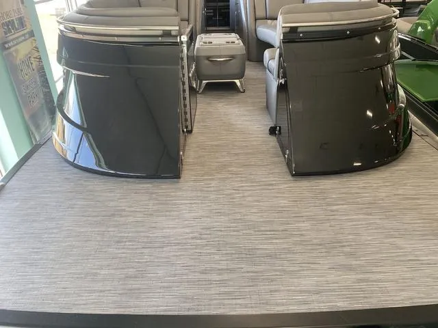 Slide: The Image of Bennington 28 QXCWWA-I/O 2021 - 11