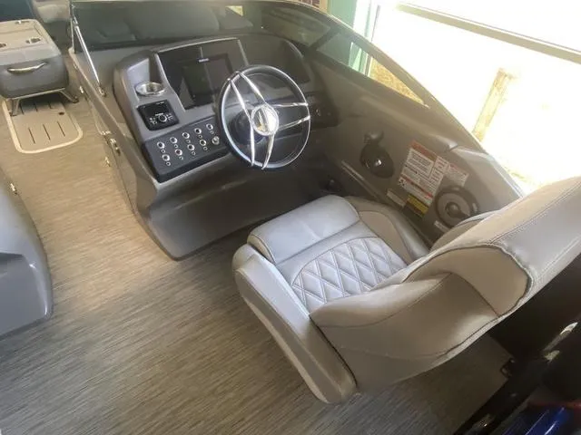 Slide: The Image of Bennington 28 QXCWWA-I/O 2021 - 15