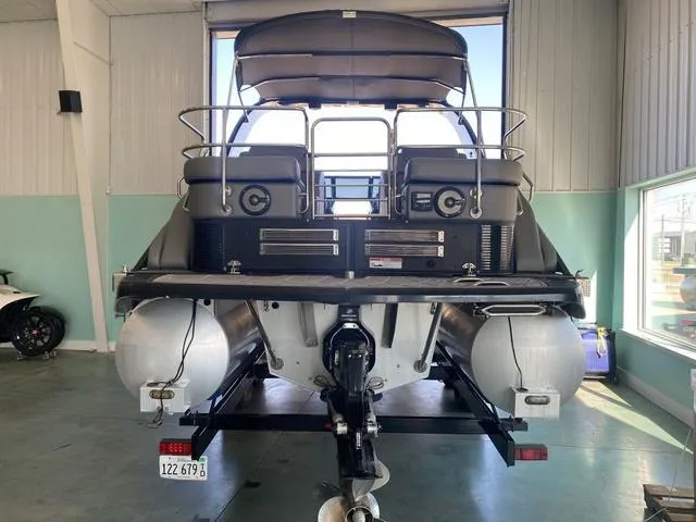 Slide: The Image of Bennington 28 QXCWWA-I/O 2021 - 5