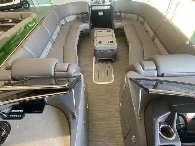 Slide: The Image of Bennington 28 QXCWWA-I/O 2021 - 7