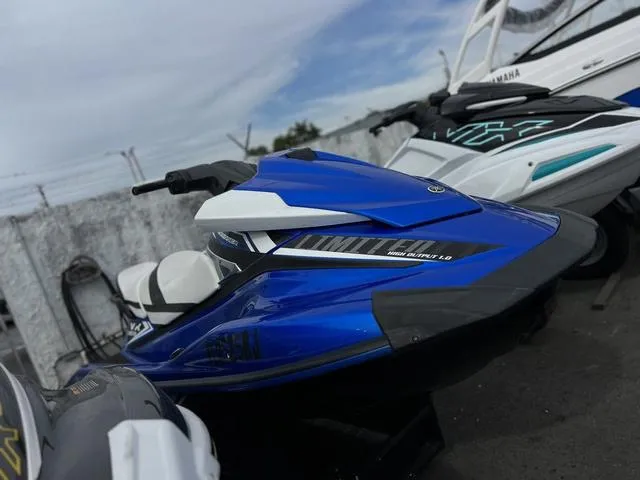 Slide: The Image of Yamaha VX 2017 - 3