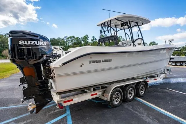 Slide: The Image of Twin Vee 310 GF 2021 - 4