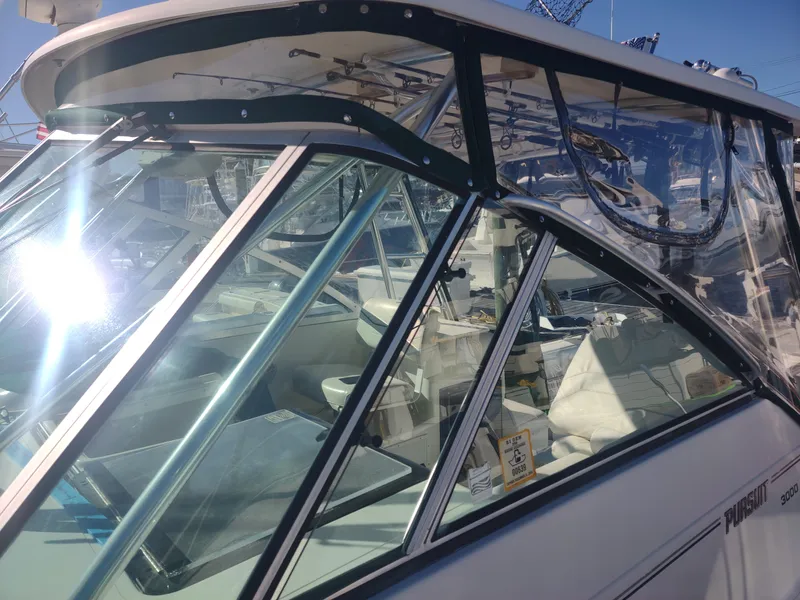 Slide: The Image of Pursuit 3000 Pursuit 2000 - 11