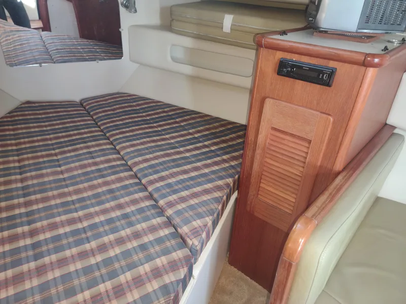 Slide: The Image of Pursuit 3000 Pursuit 2000 - 18