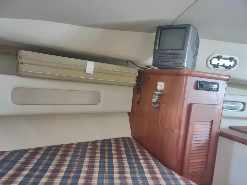 Slide: The Image of Pursuit 3000 Pursuit 2000 - 21