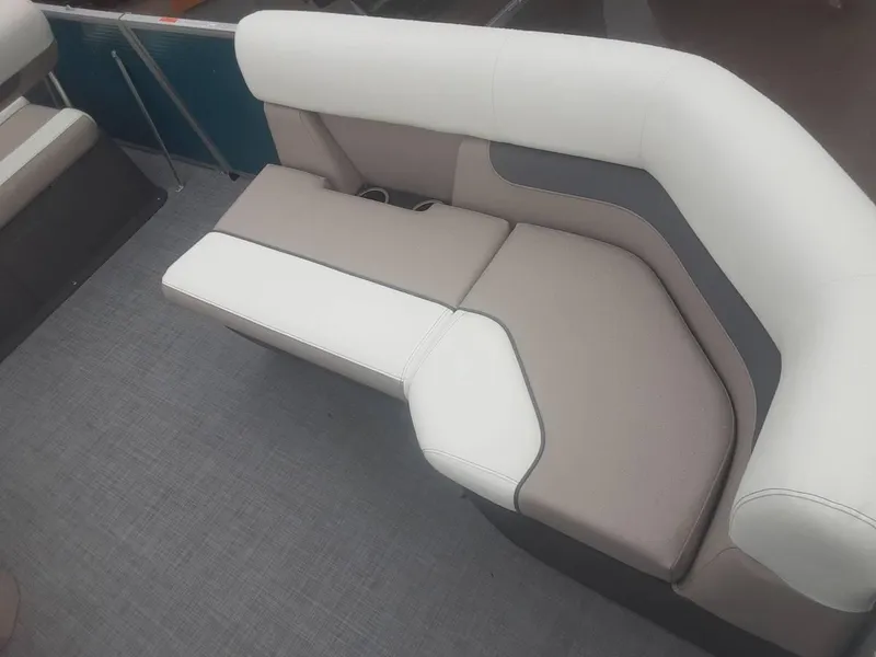 Slide: The Image of 2024 Princecraft Vectra 21 RL boat seating, beige and white upholstery. - 6
