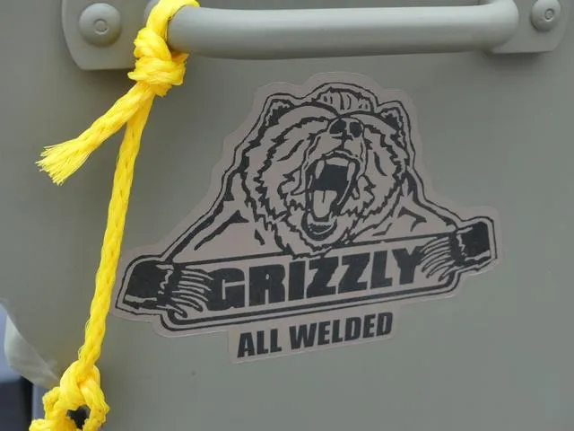 Slide: The Image of Tracker Grizzly® 1236 Jon 2025 - 8
