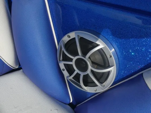 Slide: The Image of Tigé R23 2019 - 17