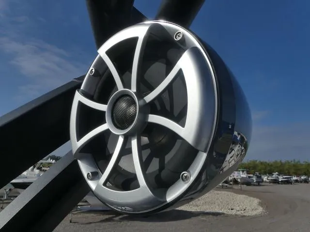 Slide: The Image of Tigé R23 2019 - 39